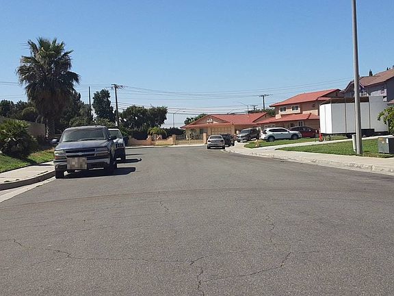 5th image of 1275 S Arrowhead Ave