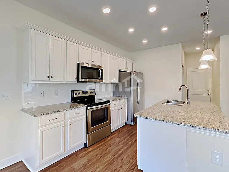 701 Drema Ct — Photo 3