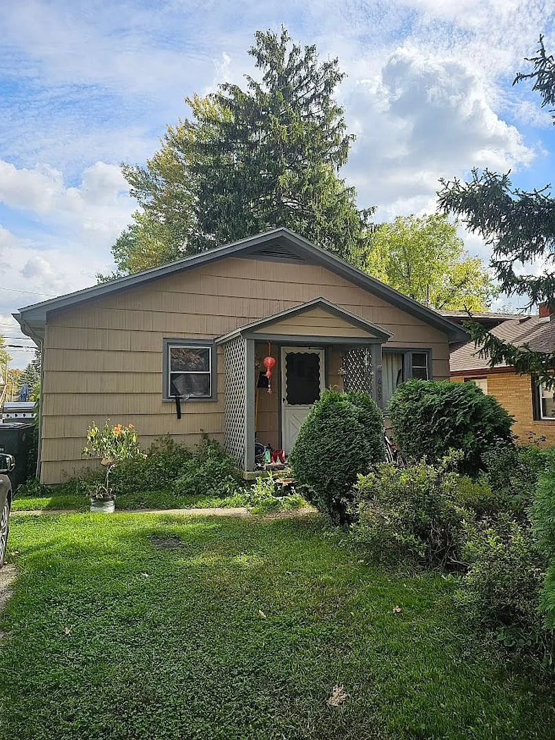 609 Kenwood Ave photo 1