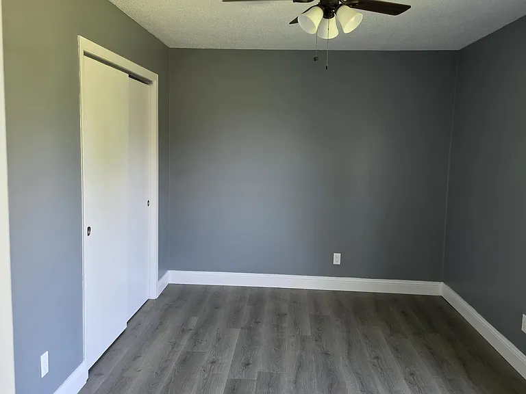 421 River Bend Dr — Photo 8