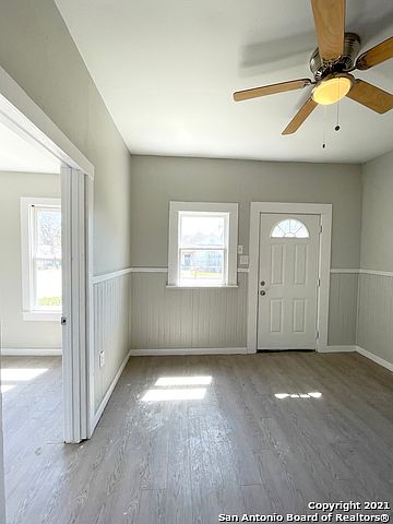 1st image of 601 Gladstone Ave #102