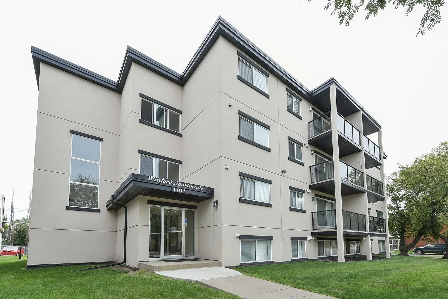 Winford Apartments — Photo 1