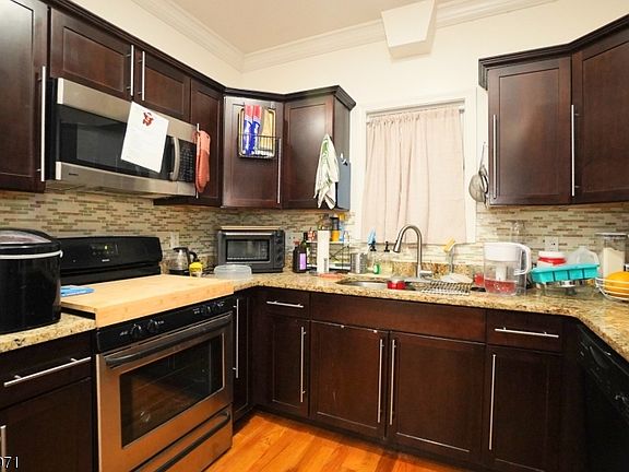 5th image of 6708 Jackson St #8