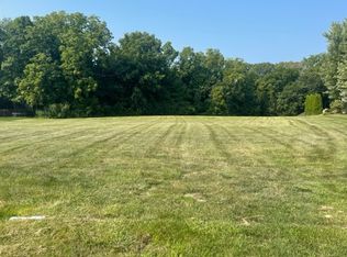 8216 Shadow Creek Ln, Yorkville, IL 60560