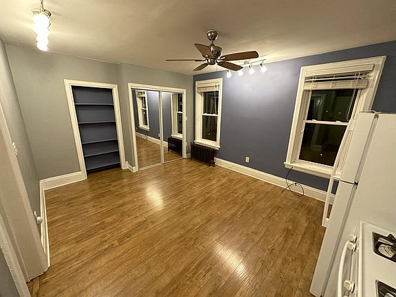 5th image of 264 Forster St APT 4