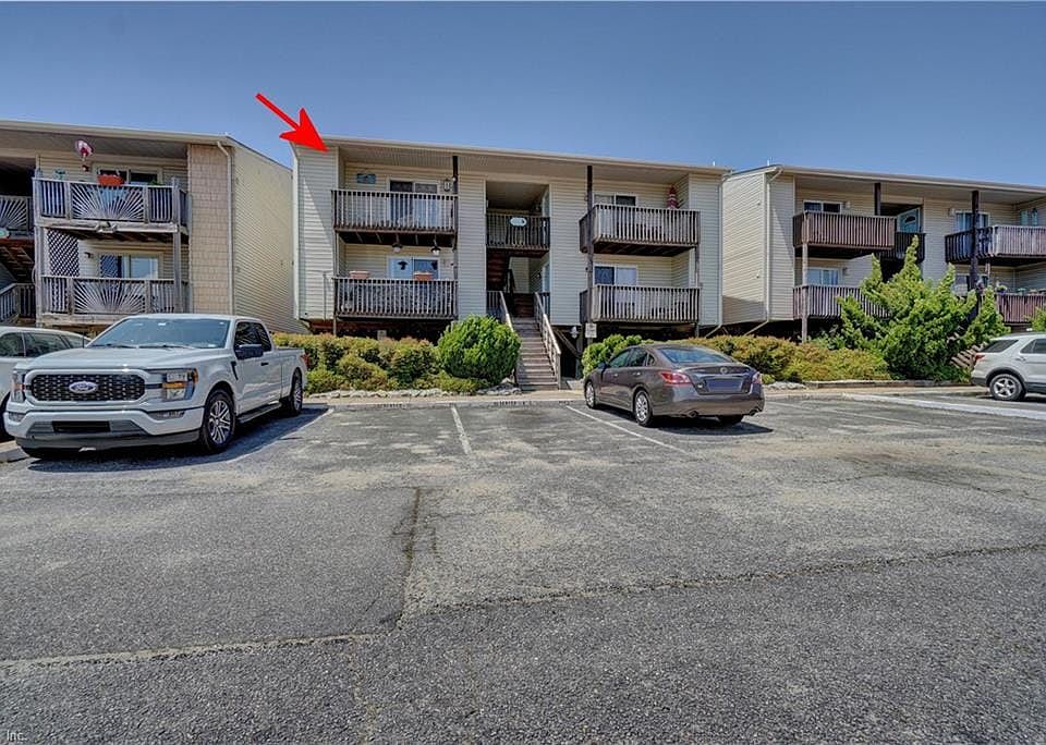 1st image of 914 W Ocean View Ave APT 201