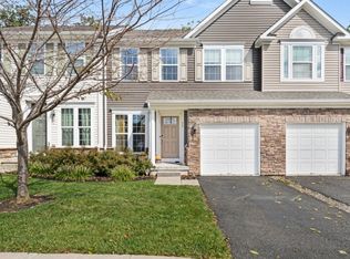 33 Woodland Way, Mount Arlington, NJ 07856