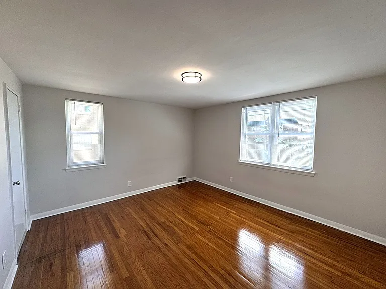 Gorgeous Renovated Private Home in Drexel Hill, PA — Photo 21