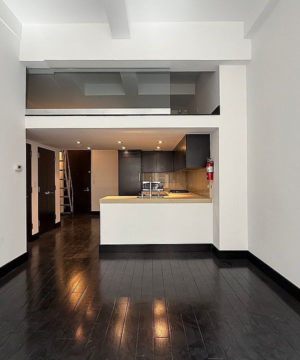1st image of 254 Park Ave S APT 6M
