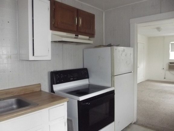 2nd image of 707 N 13th St APT C