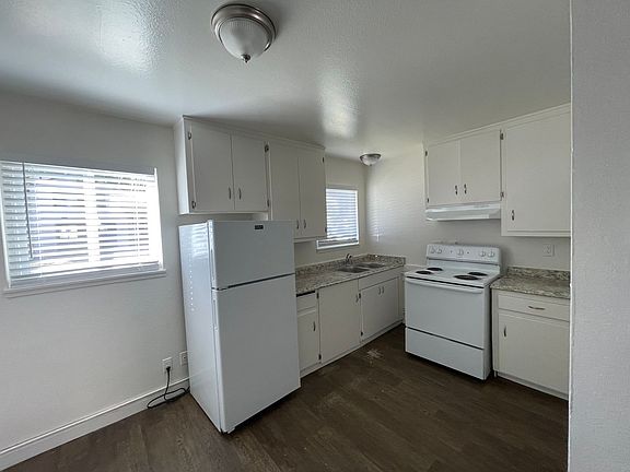 2nd image of 1037 S Russell Ave APT H