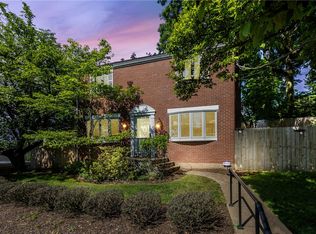 2760 Fernwald Rd, Pittsburgh, PA 15217