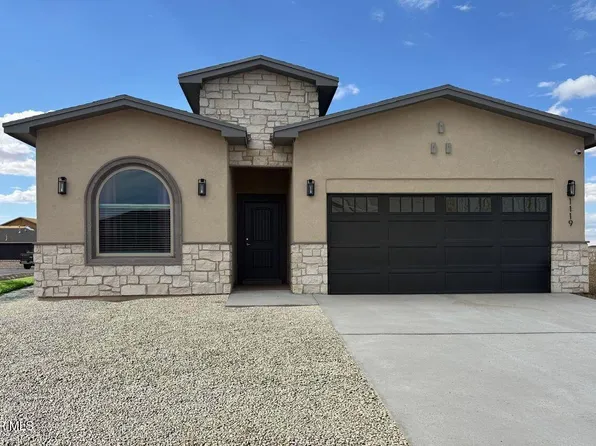 436 Plateau Dr, Socorro, TX 79927