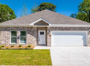 3536 Village Walk Dr, Bryant, AR 72022