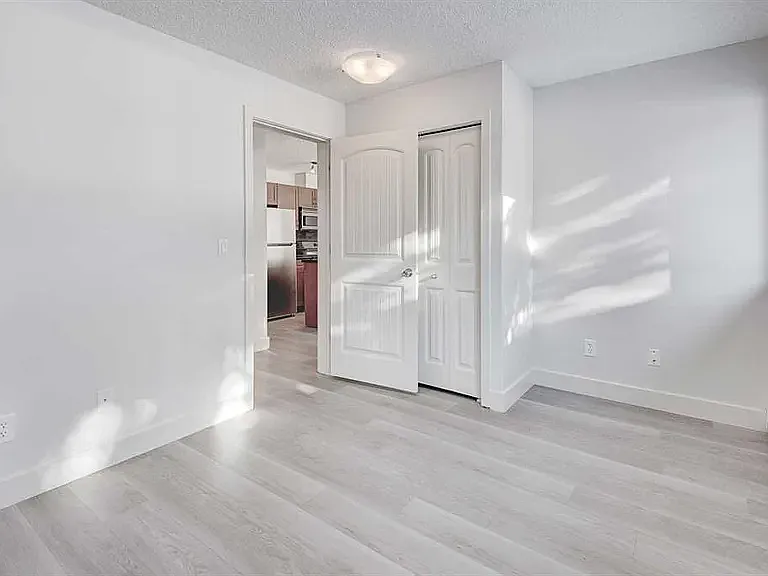 101 Village Hts SW #1 — Photo 12