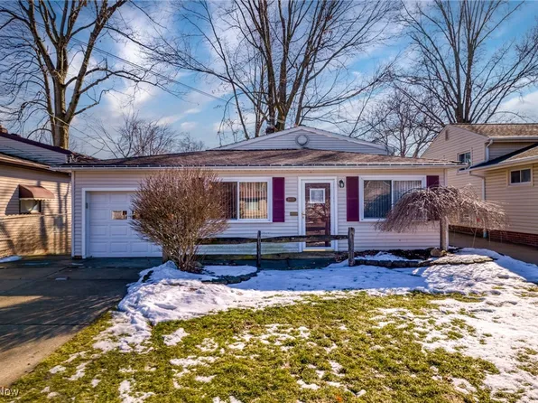 29322 Nehls Park Dr, Wickliffe, OH 44092