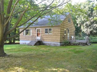 8 Hickory Hill Rd, Simsbury, CT 06070