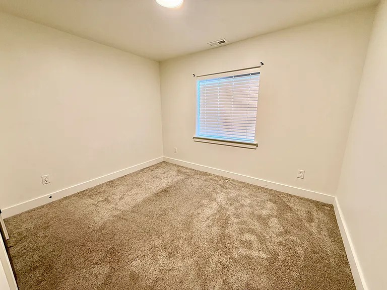 1348 E 900 S — Photo 6