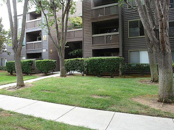 2nd image of 788 Teatree Ct