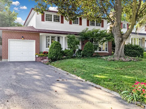 4 Shady Lane Cres, Markham, ON L3T 3W7