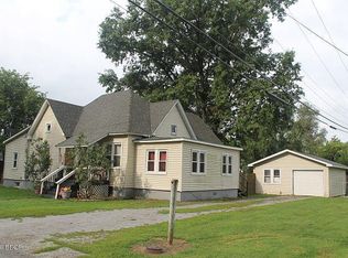 1016 N Granite St, Marion, IL 62959