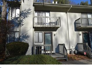 32 Harwood Ln, Clementon, NJ 08021