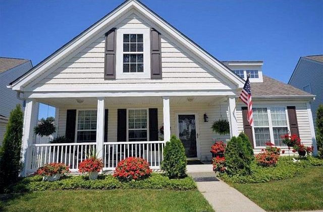 1st image of 4227 N Yorkshire Sq