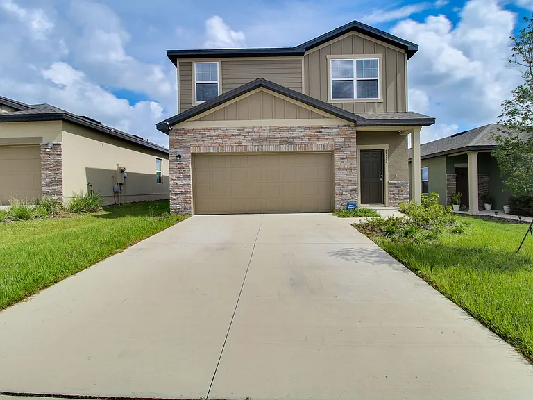 8732 Sportsman Loop — Photo 1
