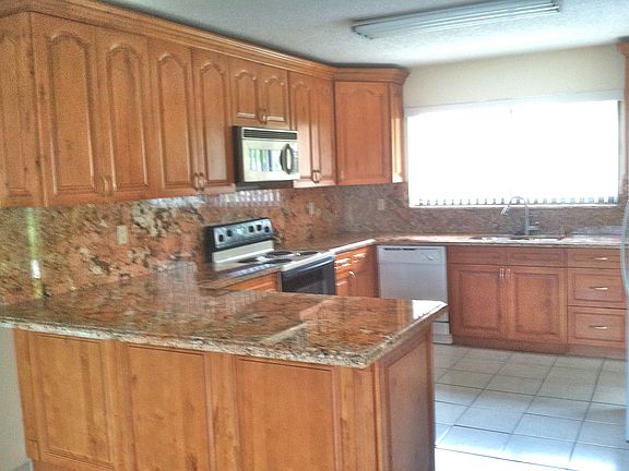 3rd image of 11950 SW 112 Avenue Cir