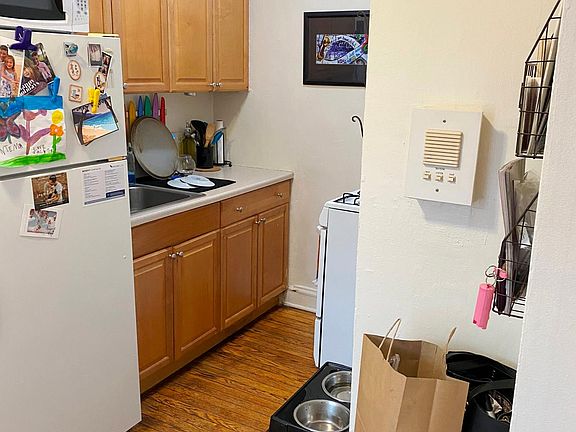 5th image of 2129-30 N Dayton St #2129-106
