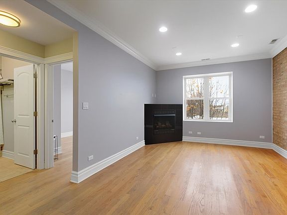 2nd image of 1951 N Monticello Ave #2