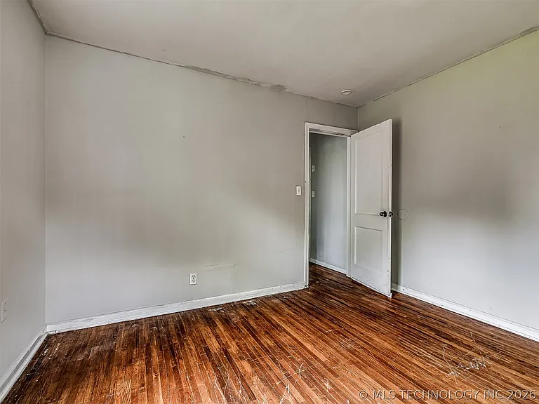 1913 N Florence Pl — Photo 21
