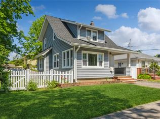 70 N Grove St, Valley Stream, NY 11580