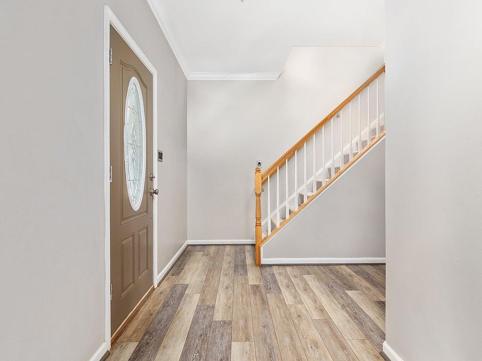 153 Hunter Ave, Chester Gap, VA 22623 MLS 900901 Zillow