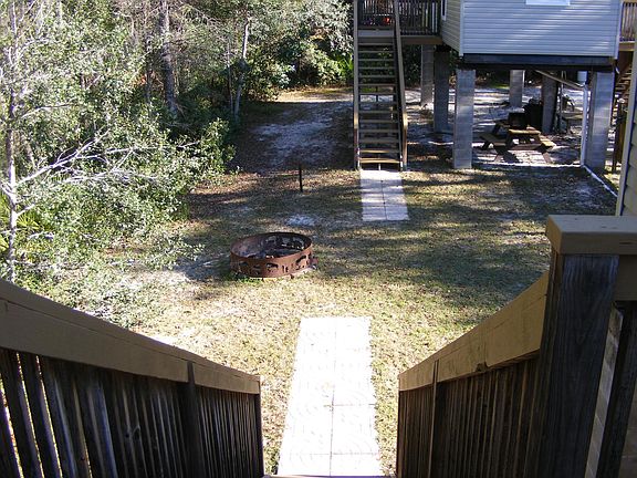 2nd image of 487 NW Stephen Foster Dr