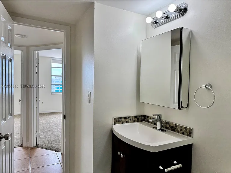 2780 NE 183rd St #2012 — Photo 38