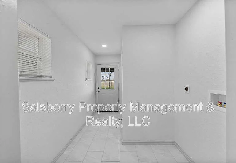 3137 S FM 200 — Photo 19