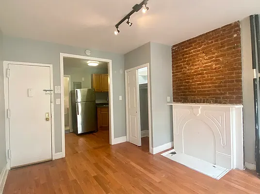 Rented by Hagstrom Management Inc | media 12