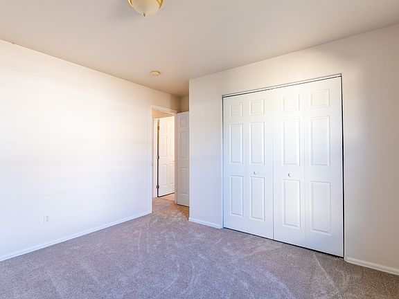 5th image of 2549 Westwood Dr