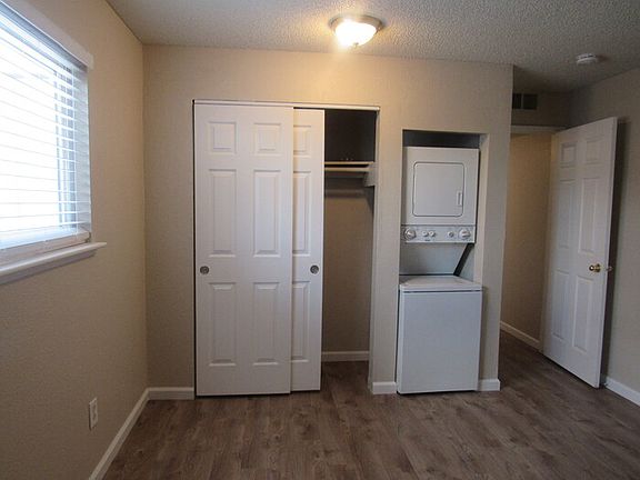 4th image of 518 11th St #518
