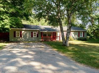 106 S Walnut St, Greenville, MI 48838
