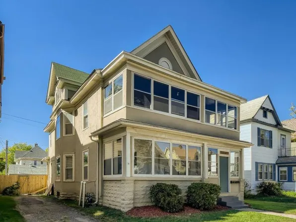 1326 Monroe St NE, Minneapolis, MN 55413