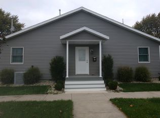 122 E Highland Ave, Ada, OH 45810