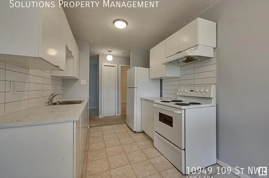 Bright and Spacious 1 Bedroom Unit — Photo 3