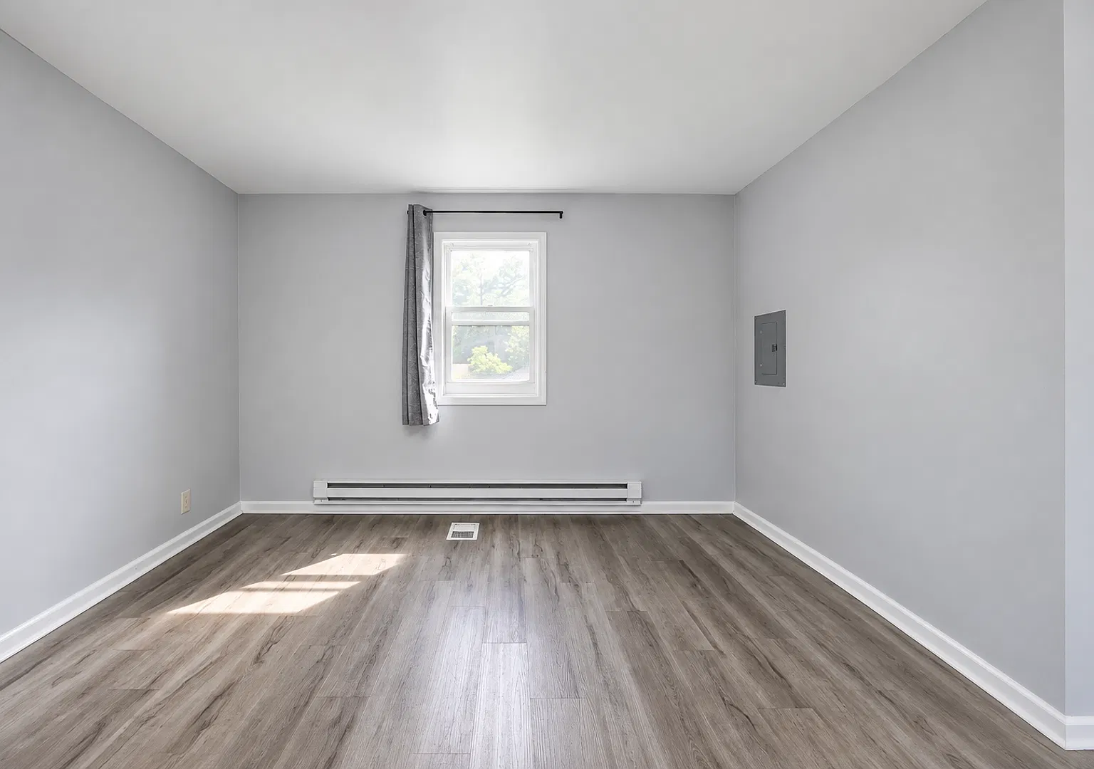 511 Vine St — Photo 4