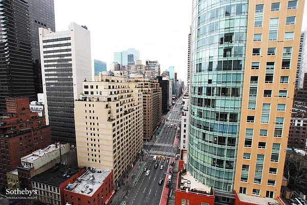 Rented by Sotheby's International Realty | media 9