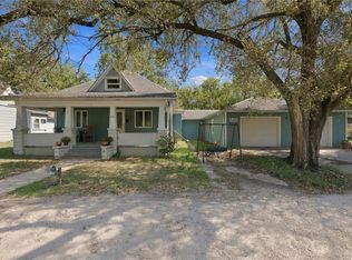 503 N Oak St, Iola, KS 66749