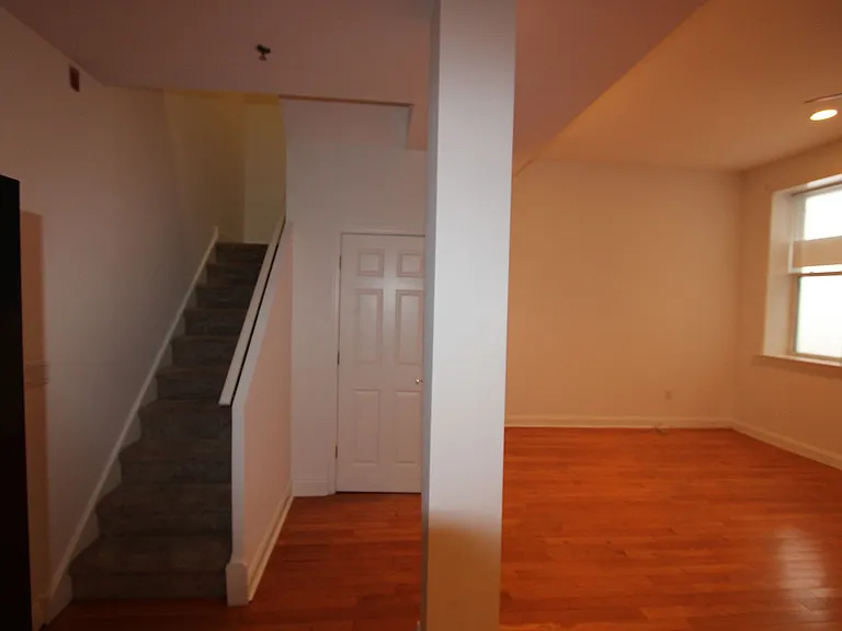 The Becker Building — Photo 36