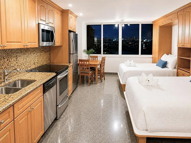 19201 Collins Ave #441 — Photo 3