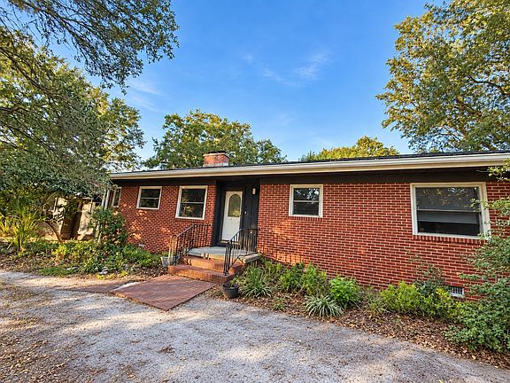 3rd image of 5722 Pickens Ave.